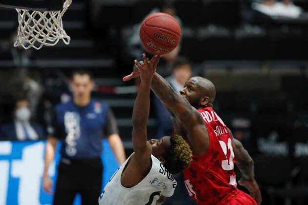 Deutschland , Hamburg, edel-optics.de Arena , 23.04.2021, emspor, emonline, despor, deonline, Hamburg Towers vs. s.Oliver Wuerzburg, easyCredit BBL, 30. Spieltag Bild: v. l. Copyright: HMBxMedia JulienxBecker