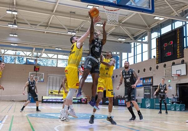 Shaun Willett (MLP Academics Heidelberg, 3)¨¨¨Kirchheim Knights vs. MLP Academics Heidelberg, 2. Basketball, Bundesliga, Pro A, Barmer 2 Basketball, Playoffs 3. Spieltag Gruppenphase, Spielzeit 2020 2021, 23.04.2021, ¨¨ Kirchheim Knights - MLP Academics Heidelberg, Basketball, 2. Bundesliga, Barmer 2 Basketball, Playoffs 3. Spieltag Gruppenphase, Spielzeit 2020 2021, 23.04.2021 Kirchheim unter Teck Copyright: xDennisxDuddek xEibnerxPressefotox EP_DDU