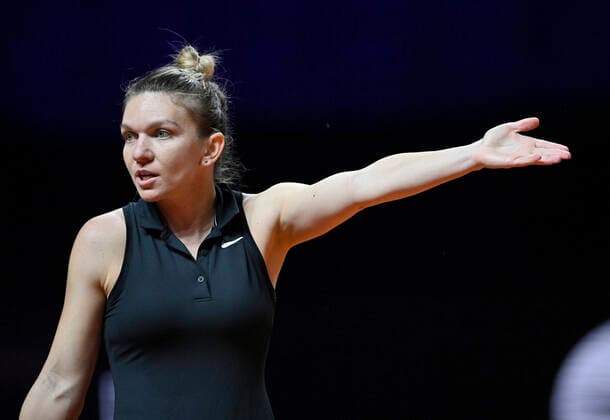 Simona Halep (ROU) Gestik, Geste unzufrieden sauer Viertelfinale Tennis Damen Porsche-Cup Porsche Tennis Grand Prix GP Stuttgart 2021 Porsche-Arena 23.04.2021 Porsche Tennis Grand Prix Stuttgart 2021