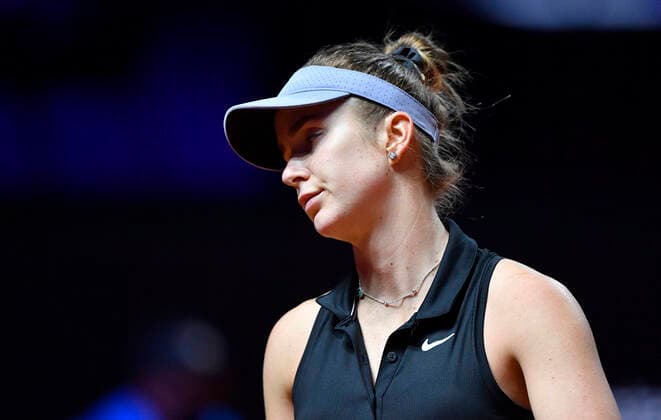 Elina Svitolina Jelina Switolina (UKR) Aktion enttäuscht Halbfinale Tennis Damen Porsche-Cup Porsche Tennis Grand Prix GP Stuttgart 2021 Porsche-Arena 24.04.2021 Porsche Tennis Grand Prix Stuttgart 2021