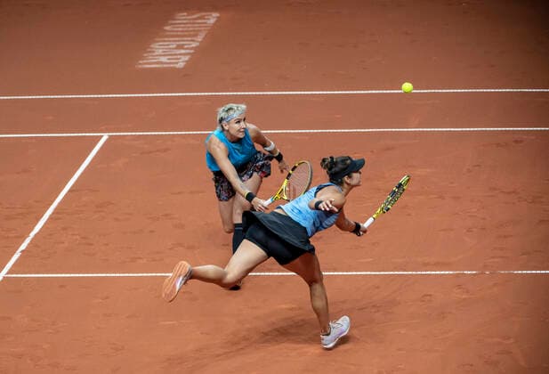 2021 Porsche Tennis Grand Prix Bethanie Mattek-Sands , USA Desirae Krawczyk , USA