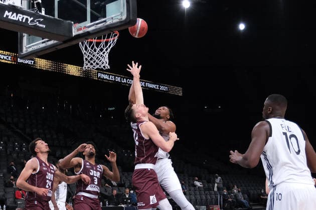 April 24, 2021, Levallois, Hauts de Seine, France: GUERSCHON YABUSELE (FRA) power forward of ASVEL LDLC in action during the French Cup of Basketball between Dijon and Lyon-Villeurbanne ASVEL LDLC (Tony Parker Team) at AccorHotels Arena Stadium - Paris France..Lyon-Villeurbanne won the French Cup 77:61 Levallois France - ZUMAp119 20210424_zaf_p119_031 Copyright: xPierrexSteveninx