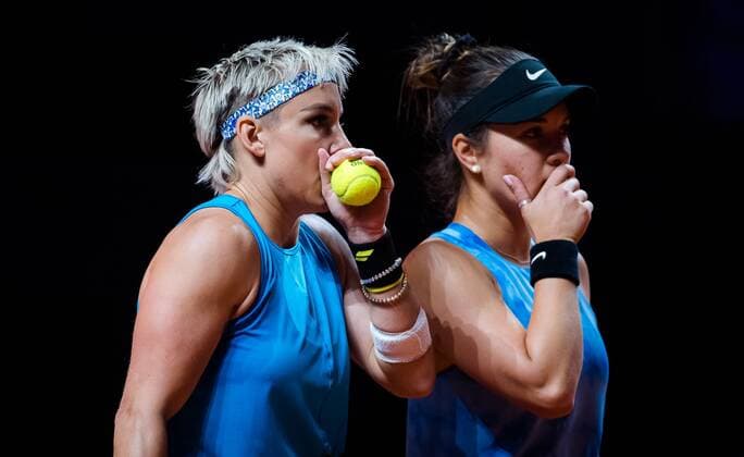 Mandatory Credit: Photo by Rob Prange Shutterstock (11864531bf) Bethanie Mattek-Sands & Desirae Krawczyk in action during the doubles semi-final of the 2021 Porsche Tennis Grand Prix WTA, Tennis Damen 500 tournament Porsche Tennis Grand Prix, Tennis, Stuttgart, Germany - 24 Apr 2021 Porsche Tennis Grand Prix, Tennis, Stuttgart, Germany - 24 Apr 2021  Copyright: xRobxPrange Shutterstockx 11864531bf
