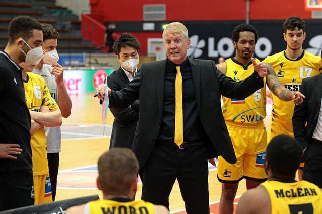 24.04.2021, xovx, Basketball BBL, JobStairs Gießen 46ers - MHP RIESEN Ludwigsburg Trainer John Patrick (MHP Riesen Ludwigsburg) Gießen Sporthalle Gießen-Ost Hessen Deutschland (DE)