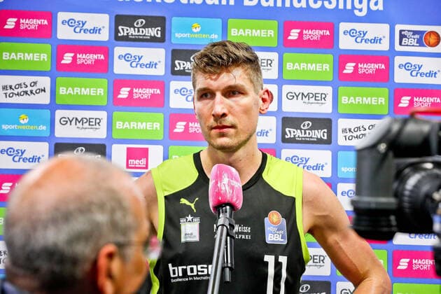 11 Andreas Seiferth (medi) medi Bayreuth , Saison 2020 21 , Hauptrunde ; Spieltag 30; 24.04.2021 ; Basketball Loewen Braunschweig Copyright: xEibner-Pressefotox Ochsx EP_tos