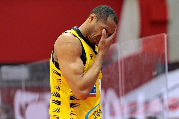 24.04.2021, xovx, Basketball BBL, JobStairs Gießen 46ers - MHP RIESEN Ludwigsburg Tremmell Darden (MHP Riesen Ludwigsburg) enttäuscht, enttäuscht schauend. Gießen Sporthalle Gießen-Ost Hessen Deutschland (DE)