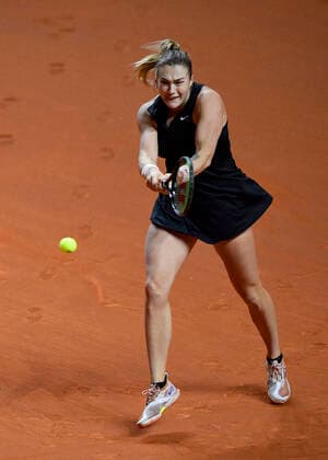 Aryna Sabalenka (BLR) Aktion Finale Tennis Damen Porsche-Cup Porsche Tennis Grand Prix GP Stuttgart 2021 Porsche-Arena 25.04.2021 Porsche Tennis Grand Prix Stuttgart 2021