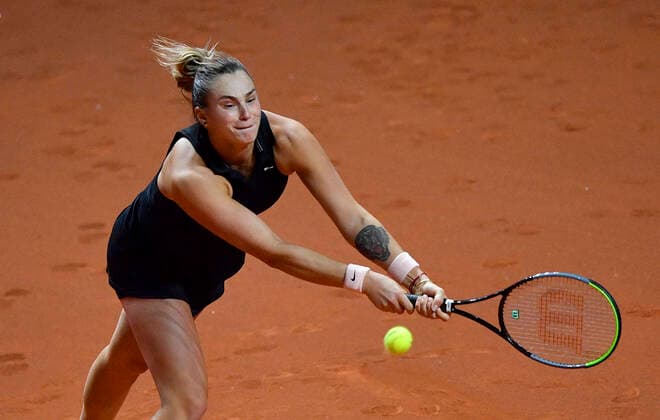 Aryna Sabalenka (BLR) Aktion Finale Tennis Damen Porsche-Cup Porsche Tennis Grand Prix GP Stuttgart 2021 Porsche-Arena 25.04.2021 Porsche Tennis Grand Prix Stuttgart 2021