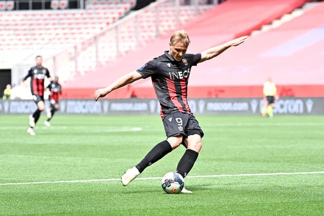09 KASPER DOLBERG (NICE) FOOTBALL : Nice vs Montpellier - Ligue 1 Uber Eats - 25 04 2021 FEP Panoramic 