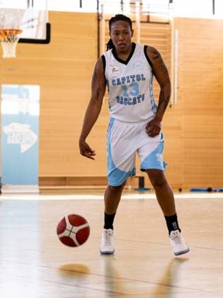 Duesseldorf, Germany, April 24th Marquita Lashae Waller (13 Bascats) controls the ball during the Toyota 2. Basketball Bundesliga Nord between the Capitol Bascats Duesseldorf and RheinLand Lions at Wekita Sportarena in Duesseldorf Toyota 2. Basketball Bundesliga Nord - Capitol Bascats Duesseldo 