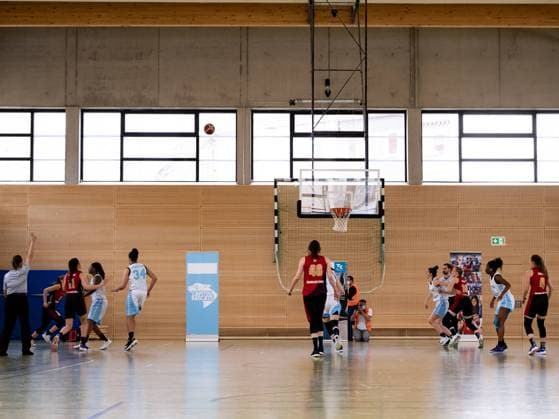 Duesseldorf, Germany, April 24th General match scene during the Toyota 2. Basketball Bundesliga Nord between the Capitol Bascats Duesseldorf and RheinLand Lions at Wekita Sportarena in Duesseldorf Toyota 2. Basketball Bundesliga Nord - Capitol Bascats Duesseldo 