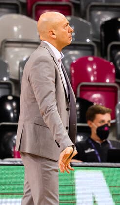 Pastore Rodrigo, Trainer Chemnitz, Telekom Baskets Bonn vs. Niners Chemnitz, Basketball, 1. Easy Credit- Bundesliga, 30. Spieltag, 25.04.2021, Telekom Baskets Bonn vs. Niners Chemnitz, Basketball, 1. Easy Credit- Bundesliga, 30. Spieltag, 25.04.2021, Foto: EIBNER Joerg Niebergall Bonn Copyright: xJoergxNiebergall Eibner-Pressefox EP_JNL