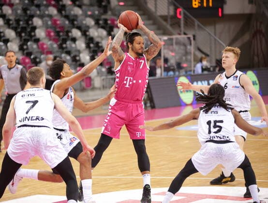 Chris Babb Telekom Baskets Bonn vs. NINERS Chemnitz easyCredit BBL 1. Bundesliga , Saison 2020 2021 , 30. Spieltag