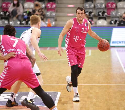 Anthony DiLeo Telekom Baskets Bonn vs. NINERS Chemnitz easyCredit BBL 1. Bundesliga , Saison 2020 2021 , 30. Spieltag