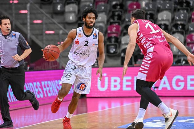 easyCredit BBL, Telekom Baskets Bonn vs. NINERS Chemnitz, 25.04.2021 Terrell Harris (NINERS Chemnitz 2), easyCredit BBL, Telekom Baskets Bonn vs. NINERS Chemnitz am 25.04.2021 im Telekom Dome Bonn, Bonn (Nordrhein-Westfalen) Copyright: xBEAUTIFULxSPORTS Mueller-Laschetx