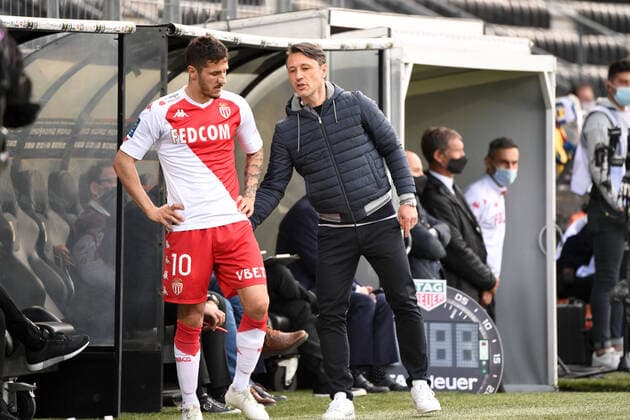 10 STEVAN JOVETIC (MONA) - DECEPTION - BLESSURE - FAIR PLAY - NIKO KOVAC (ENTRAINEUR MONACO) FOOTBALL : Angers vs Monaco - Ligue 1 Uber Eats - 25 04 2021 AnthonyBIBARD FEP Panoramic 