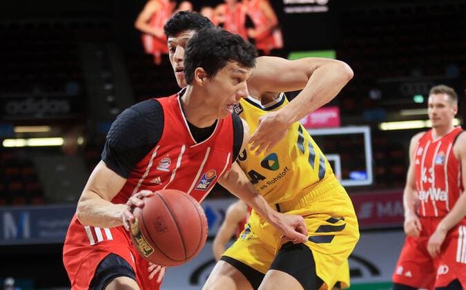 25.04.2021, BBL , FC Bayern Basketball vs Alba Berlin, Audi Dome Muenchen , im Bild: Vladimir Lucic (FCB Basketball) vs Simone Fontecchio (Alba Berlin)