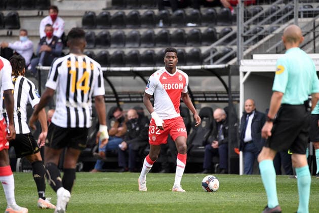 32 BENOIT BADIASHILE (MONA) FOOTBALL : Angers vs Monaco - Ligue 1 Uber Eats - 25 04 2021 AnthonyBIBARD FEP Panoramic 