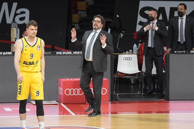 unzufrieden, Head Coach Andrea Trinchieri (FC Bayern Basketball),FC Bayern Basketball - Alba Berlin, Basketball, Basketball Bundesliga, 25.04.2021 Muenchen Bayern Deutschland