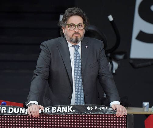 25.04.2021, xemx, Basketball BBL Bundesliga, FC Bayern Muenchen Basketball - Alba Berlin emspor, v.l. Head Coach Andrea Trinchieri (FC Bayern Basketball) Muenchen