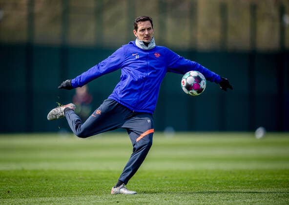 Leipzigs Co-Trainer Dino Toppmoeller Training RB Leipzig am 19. April 2021 Red Bull Akademie, Leipzig. Training RB Leipzig *** Leipzigs co-trainer Dino Toppmoeller training RB Leipzig on 19 April 2021 Red Bull Academy, Leipzig training RB Leipzig.