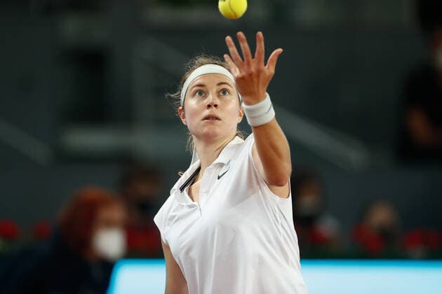 April 28, 2021, MADRID, MADRID, SPAIN: Stefanie Voegele of Switzerland serves during her Women s Singles Qualify match against Irina-Camelia Begu of Romania during the WTA, Tennis Damen 1000 - Mutua Madrid Open 2021 at La Caja Magica on April 28, 2021 in Madrid, Spain. MADRID SPAIN - ZUMAa181 20210428_zaa_a181_071 Copyright: xOscarxJ.xBarrosox