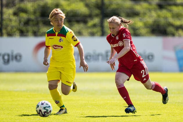 2. Frauen Fussball Bundesliga, 1. FC Koeln - FC Bayern Muenchen II; 28.04.2021 Yuka Hirano ( 17, 1. FC Koeln), Laura Donhauser ( 2, FC Bayern Muenchen II) 2. Frauen Fussball Bundesliga, 1. FC Koeln - FC Bayern Muenchen II, Koeln, Geissbockheim DFL REGULATIONS PROHIBIT ANY USE OF PHOTOGRAPHS AS IMAGE SEQUENCES AND OR QUASI-VIDEO. Copyright: xBEAUTIFULxSPORTS Wunderlx