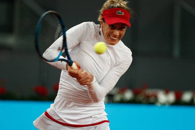 April 28, 2021, MADRID, MADRID, SPAIN: Bernarda Pera of United States in action during her Women s Singles Qualifying match against Polona Hercog of Slovenia during the WTA, Tennis Damen 1000 - Mutua Madrid Open 2021 at La Caja Magica on April 28, 2021 in Madrid, Spain. MADRID SPAIN - ZUMAa181 20210428_zaa_a181_130 Copyright: xOscarxJ.xBarrosox