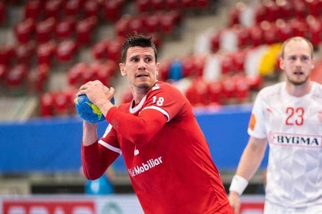 28.04.2021, Winterthur, Axa Arena, Handball EM Qualifikation: Schweiz - Dänemark, 2 Andy Schmid (Schweiz) beim Penaltyschiessen. Winterthur Axa Arena Zürich Schweiz Copyright: xJustPictures.ch VedranxGalijasx