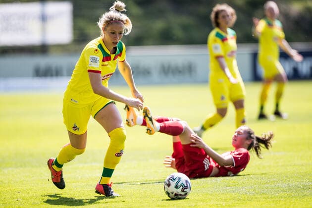 2. Frauen Fussball Bundesliga, 1. FC Koeln - FC Bayern Muenchen II; 28.04.2021 Sharon Beck ( 10, 1. FC Koeln) 2. Frauen Fussball Bundesliga, 1. FC Koeln - FC Bayern Muenchen II, Koeln, Geissbockheim DFL REGULATIONS PROHIBIT ANY USE OF PHOTOGRAPHS AS IMAGE SEQUENCES AND OR QUASI-VIDEO. Copyright: xBEAUTIFULxSPORTS Wunderlx