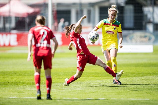 2. Frauen Fussball Bundesliga, 1. FC Koeln - FC Bayern Muenchen II; 28.04.2021 Sharon Beck ( 10, 1. FC Koeln) 2. Frauen Fussball Bundesliga, 1. FC Koeln - FC Bayern Muenchen II, Koeln, Geissbockheim DFL REGULATIONS PROHIBIT ANY USE OF PHOTOGRAPHS AS IMAGE SEQUENCES AND OR QUASI-VIDEO. Copyright: xBEAUTIFULxSPORTS Wunderlx