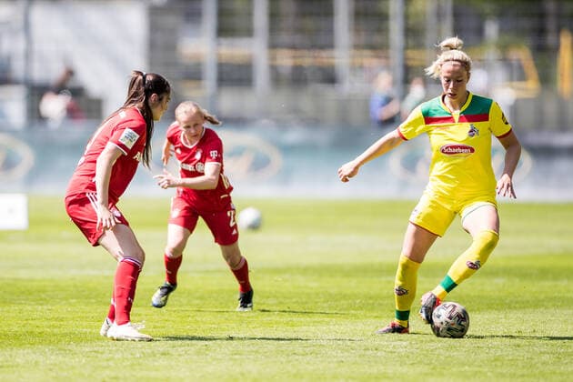 2. Frauen Fussball Bundesliga, 1. FC Koeln - FC Bayern Muenchen II; 28.04.2021 Sharon Beck ( 10, 1. FC Koeln) 2. Frauen Fussball Bundesliga, 1. FC Koeln - FC Bayern Muenchen II, Koeln, Geissbockheim DFL REGULATIONS PROHIBIT ANY USE OF PHOTOGRAPHS AS IMAGE SEQUENCES AND OR QUASI-VIDEO. Copyright: xBEAUTIFULxSPORTS Wunderlx
