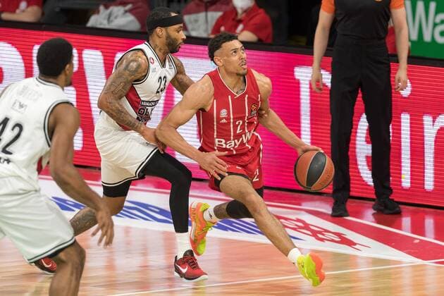 Basketball, Euroleague, day0}.04.2021, FC Bayern München - Armani Olimpia Mailand. Im Bild Malcolm DELANEY (Armani Olimpia Mailand, 23) und Wade BALDWIN (FC Bayern München, 2). München Audi Dome Bayern Deutschland Copyright: Passion2Press.dex xMarkusxFischerx