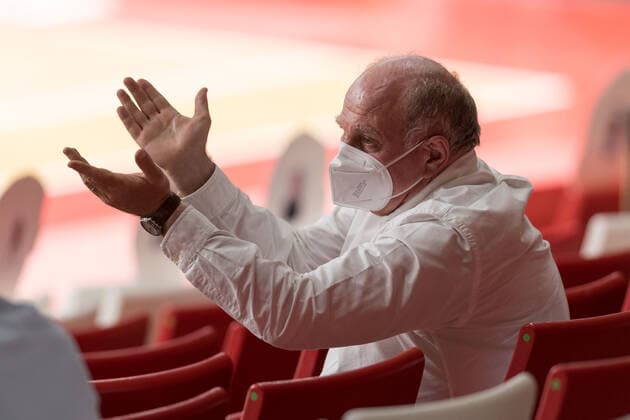 Basketball, Euroleague, day0}.04.2021, FC Bayern München - Armani Olimpia Mailand. Im Bild Ehrenpräsident des FC Bayern München Ulrich Uli HOENEß. München Audi Dome Bayern Deutschland Copyright: Passion2Press.dex xMarkusxFischerx