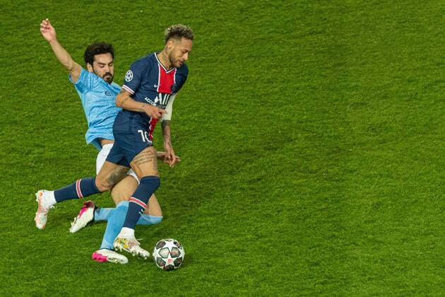 Soccer Football - Champions League - Semi Final First Leg - Paris Saint Germain v Manchester City - Parc des Princes, Paris, France - April 28, 2021. Paris Saint Germain s NEYMAR JR in action with Manchester City s Ilkay GUNDOGAN.  Copyright: xAurelienxMorissardx