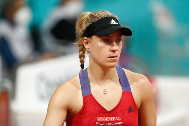 April 29, 2021, MADRID, MADRID, SPAIN: Angelique Kerber of Germany looks on during her Women s Singles match against Marketa Vondrousova of Czech Republic during the WTA, Tennis Damen 1000 - Mutua Madrid Open 2021 at La Caja Magica on April 29, 2021 in Madrid, Spain. MADRID SPAIN - ZUMAa181 20210429_zaa_a181_072 Copyright: xOscarxJ.xBarrosox