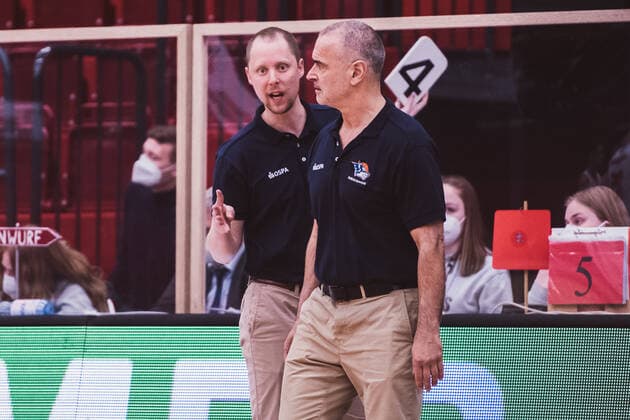 ProA: Playoffs - Artland Dragons vs. ROSTOCK SEAWOLVES, 29.04.2021 Christian Held (Rostock Seawolves, Assistant Coach), Dirk Bauermann (Rostock Seawolves, Head Coach); ProA: Playoffs - Artland Dragons vs. ROSTOCK SEAWOLVES am 29.04.2021 in Quakenbrueck (Artland Arena), Germany, Copyright: xBEAUTIFULxSPORTS Neddermannx