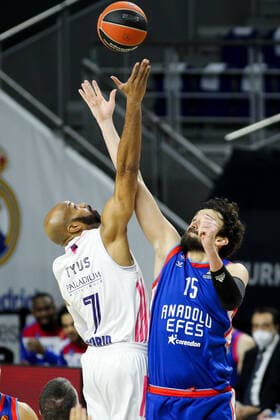 April 29, 2021, MADRID, MADRID, SPAIN: Alex Tyus of Real Madrid and Sertac Sanli of Anadolu Efes in action during the 2020 2021 Turkish Airlines Euroleague Play Off Game 4 between Real Madrid and Anadolu Efes Istanbul at WiZink Center on April 29, 2021 in Madrid, Spain. MADRID SPAIN - ZUMAa181 20210429_zaa_a181_267 Copyright: xIrinaxR.xHipolitox