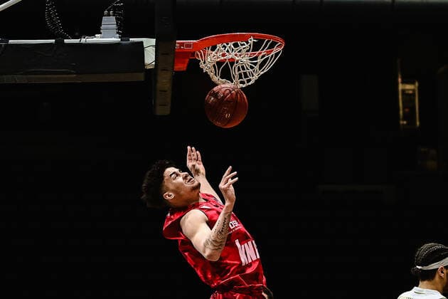 Basketball Herren easyCredit BBL 31. Spieltag Basketball Löwen Braunschweig - s.Oliver Würzburg am 28.04.2021 in der Volkswagen-Halle in Braunschweig Joshua Obiesie (s.Oliver Wuerzburg)