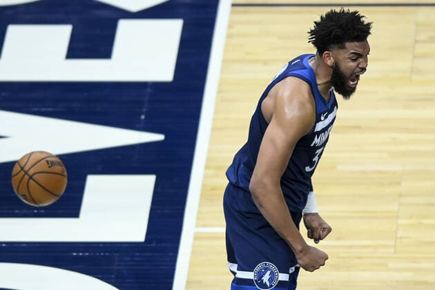 April 29, 2021, Minneapolis, Minnesota, USA: Minnesota Timberwolves center Karl-Anthony Towns (32) celebrates after dunking the ball against the Golden State Warriors with 2.4 seconds left in the first half on Thursday, April 29, 2021 at Target Center in Minneapolis, Minnesota. Minneapolis USA - ZUMAm67_ 0117019937st Copyright: xAaronxLavinskyx