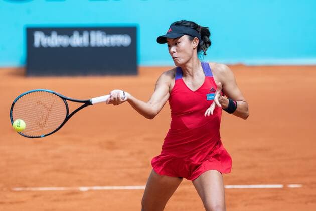 Chinese Qiang Wang in action against Karolina Muchova of Czech Republic during their Mutua Madrid Open tennis match at Caja Magica,? in Madrid, Spain, 30 April 2021. Karolina Muchova vs. Qiang Wang !ACHTUNG: NUR REDAKTIONELLE NUTZUNG!  Copyright: xRodrigoxJiménezx GRAF5370 20210430-637553845010421582