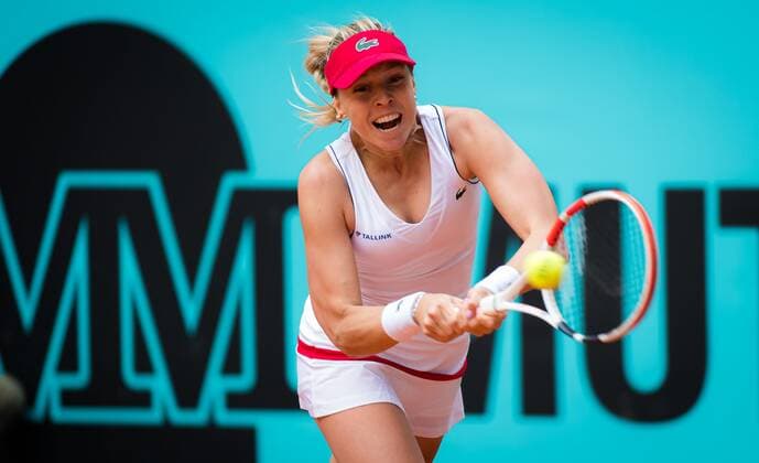 Mandatory Credit: Photo by Rob Prange Shutterstock (11876061m) Anett Kontaveit of Estonia in action during the first round of the 2021 Mutua Madrid Open WTA, Tennis Damen 1000 tournament Mutua Madrid Open, Tennis, La Caja Magica, Madrid, Spain - 30 Apr 2021 Mutua Madrid Open, Tennis, La Caja Magica, Madrid, Spain - 30 Apr 2021  Copyright: xRobxPrange Shutterstockx 11876061m
