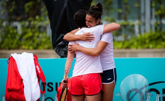Mandatory Credit: Photo by Rob Prange Shutterstock (11876061am) Carla Suarez Navarro & Sara Sorribes Tormo of Spain during practice at the 2021 Mutua Madrid Open WTA, Tennis Damen 1000 tournament Mutua Madrid Open, Tennis, La Caja Magica, Madrid, Spain - 30 Apr 2021 Mutua Madrid Open, Tennis, La Caja Magica, Madrid, Spain - 30 Apr 2021  Copyright: xRobxPrange Shutterstockx 11876061am