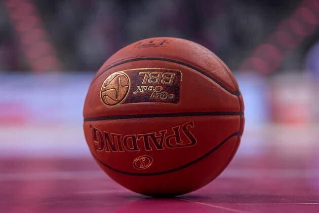 easyCredit BBL, Telekom Baskets Bonn vs. Fraport Skyliners, 30.04.2021 Spielball der easyCredit BBL, easyCredit BBL, Telekom Baskets Bonn vs. Fraport Skyliners am 30.04.2021 im Telekom Dome Bonn, Bonn (Nordrhein-Westfalen) Copyright: xBEAUTIFULxSPORTS Mueller-Laschetx