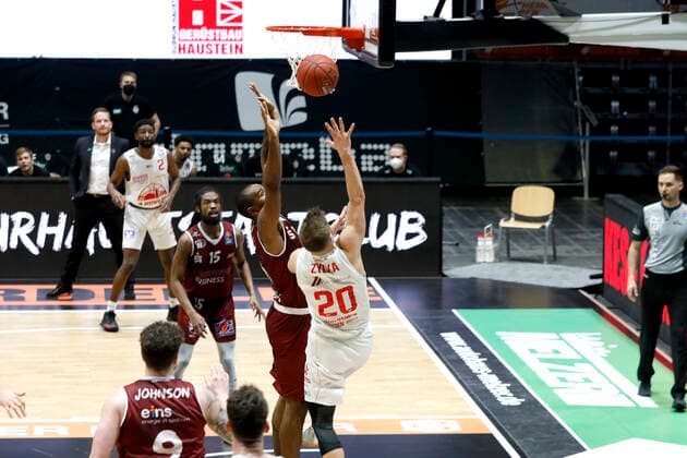 30.04.2021, easyCredit Basketball Bundesliga, BBL, Saison 2020 2021, Herren, Chemnitz Niners - JobStairs Giessen 46ers Ferdinand Zylka, JobStairs Giessen 46ers Chemnitz Messe Chemnitz Sachsen Germany