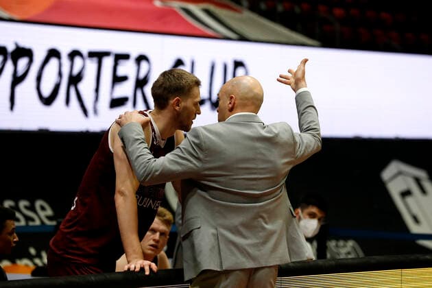 30.04.2021, easyCredit Basketball Bundesliga, BBL, Saison 2020 2021, Herren, Chemnitz Niners - JobStairs Giessen 46ers Jonas Richter, Niners Chemnitz, Rodrigo Pastore (Headcoach), Niners Chemnitz Chemnitz Messe Chemnitz Sachsen Germany