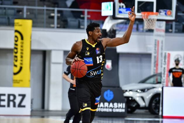 BAMBERG 30.04.2021 --- Basketball ---- easycredit 1. Basketball Bundesliga ---- 31. Spieltag: Brose Bamberg vs MHP Riesen Ludwigsburg --- --- Foto: Hans-Martin Issler isslerimages ---- Brose Bamberg vs MHP Riesen Ludwigsburg