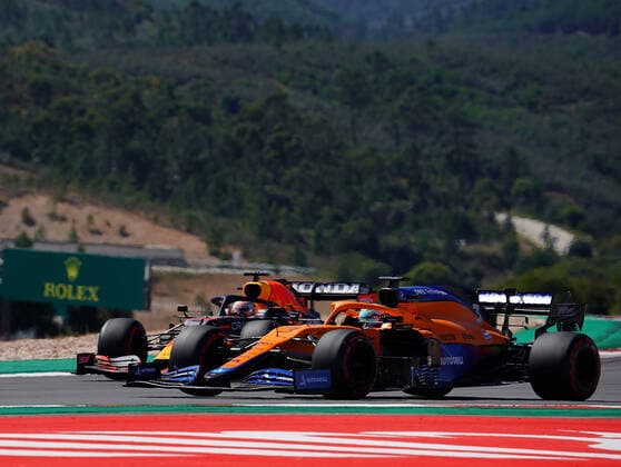 FORMULA 1 HEINEKEN PORTUGUESE GRAND PRIX 2021 30.04.2021, Autodromo Internacional do Algarve, Portimao, FORMULA 1 HEINEKEN PORTUGUESE GRAND PRIX 2021,im Bild Daniel Ricciardo (AUS 3), McLaren F1 Team, Max Verstappen (NEL 33), Red Bull Racing Honda