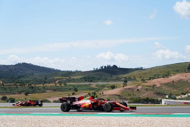 FORMULA 1 HEINEKEN PORTUGUESE GRAND PRIX 2021 30.04.2021, Autodromo Internacional do Algarve, Portimao, FORMULA 1 HEINEKEN PORTUGUESE GRAND PRIX 2021,im Bild Carlos Sainz Jr. (ESP 55), Scuderia Ferrari Mission Winnow, Charles Leclerc (MCO 16), Scuderia Ferrari Mission Winnow