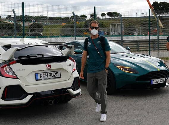 FORMULA 1 HEINEKEN PORTUGUESE GRAND PRIX 2021 01.05.2021, Autodromo Internacional do Algarve, Portimao, FORMULA 1 HEINEKEN PORTUGUESE GRAND PRIX 2021,im Bild Sebastian Vettel (DEU 5), Aston Martin Cognizant Formula One Team